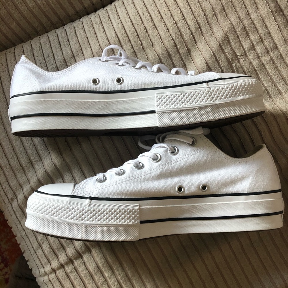 White converse platforms